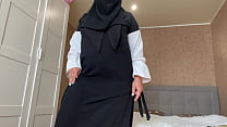 Arab milf in hijab with big tits